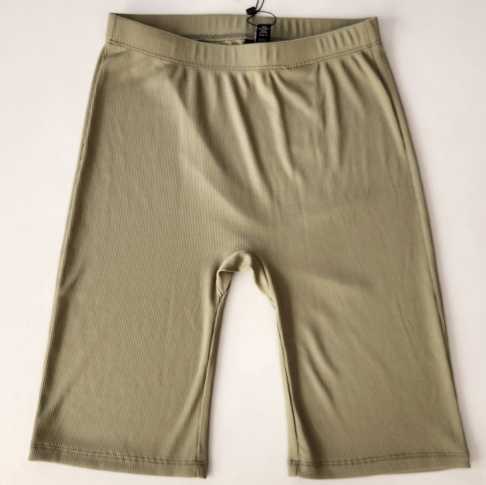 Vero Moda Olive Green Ribbed Biker Shorts